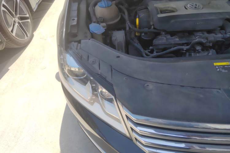 Used Volkswagen Magotan 2015 Facelift 1.8TSI Luxury Model
