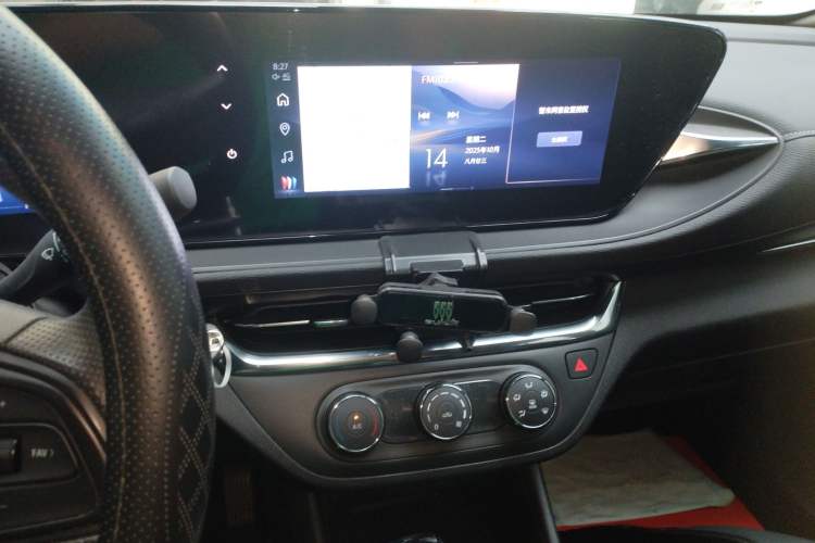 Used Buick Envista 2022 1.5T Enjoyment Edition Audio And AC Panel