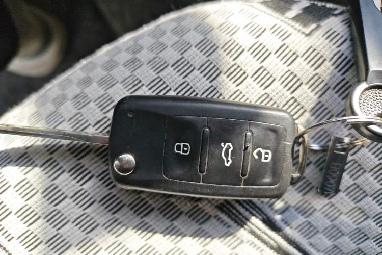 Used Volkswagen Jetta 2019 Dream Edition 1.5L Manual Fashion Version Vehicle Key