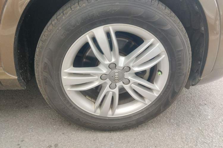 Used Audi Q3 2015 35 TFSI Comfort Model
