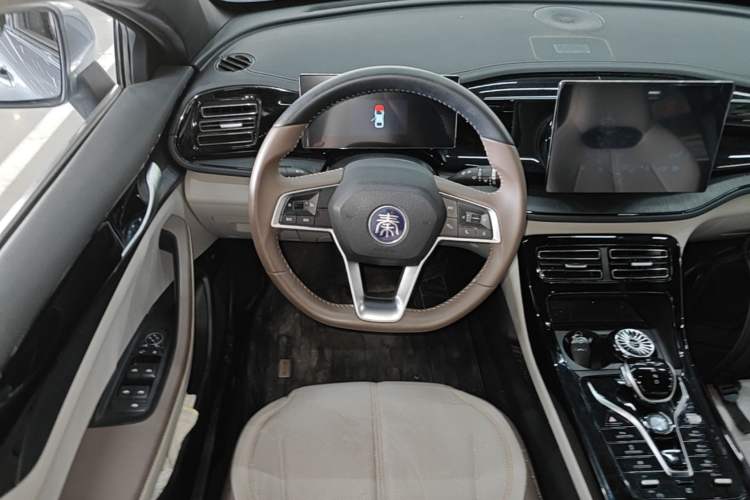 Used BYD Qin PLUS 2024 HONOR Edition DM-i 55KM Leading Model