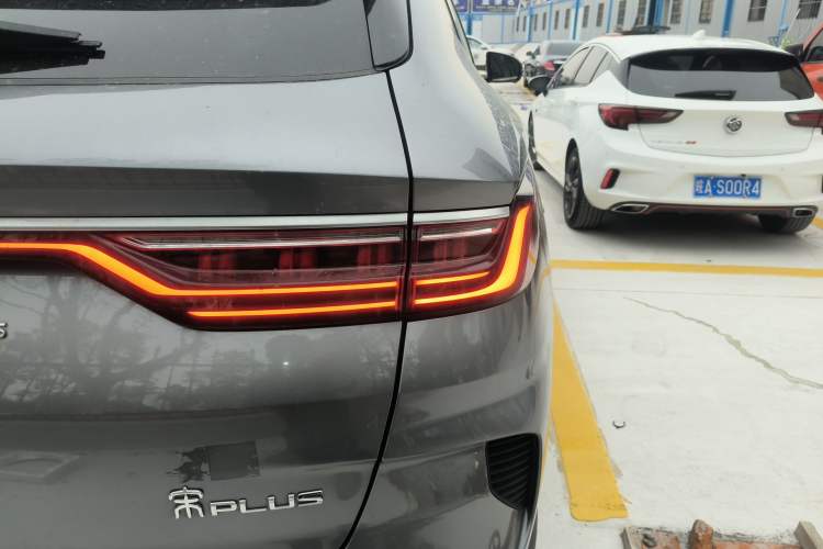 Used BYD Song PLUS 2020 1.5T Automatic Prestige Version
