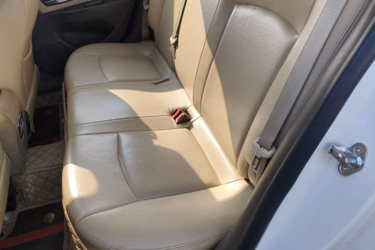 Used Chevrolet Cruze 2015 1.5L Classic SE AT Left Rear Seat