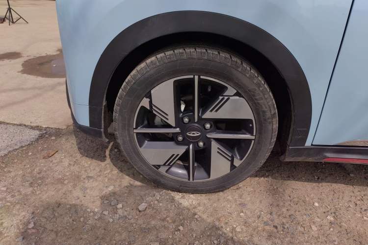 Used Chery New Energy Boundless Pro 2022 301km LingShou Edition Lithium Iron Phosphate
