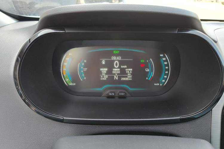 Used Chery QQ Little Ant 2022 Sweet Pink Edition Half-Sugar Version Lithium Iron Phosphate 30 kW 301 km
