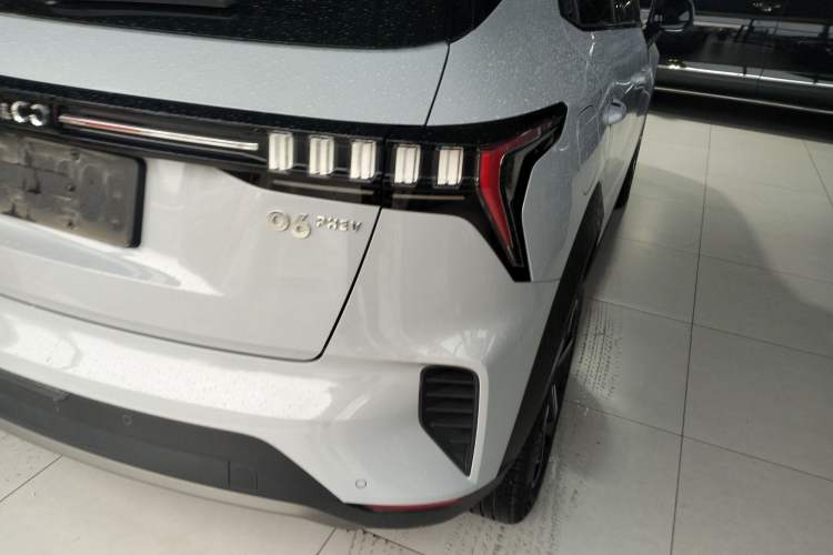 Used Lynk & Co 06 EM-P 2022 PHEV 84 km Range Pro Version
