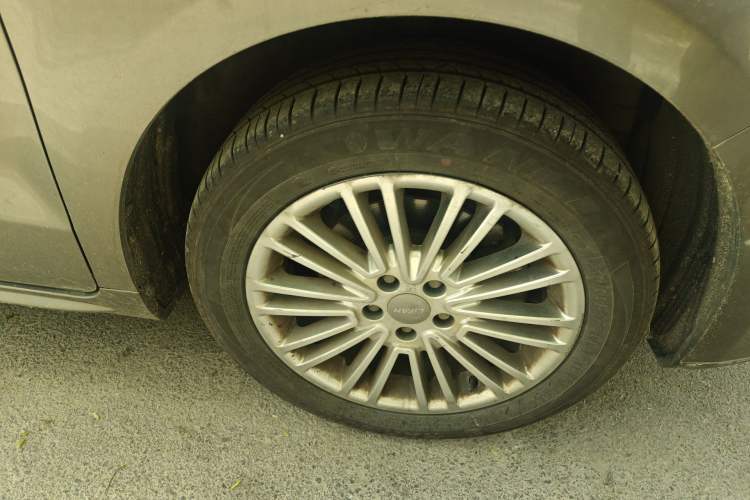 Used Lifan Auto Xuanlang 2017 1.8L Manual Comfort Model
