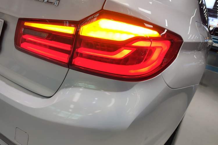 Used BMW 5 Series 2020 530Li Leading Edition Luxury Package
