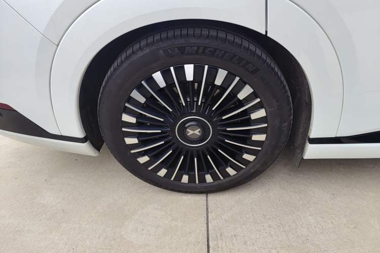 Used XPeng X9 2025 740 Ultra-Long Range Max