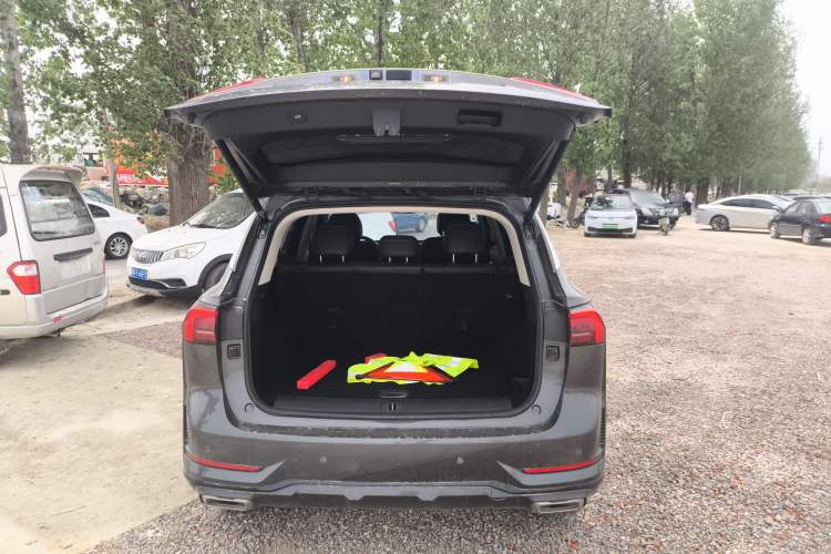 Used Roewe RX5 MAX 2022 1.5T Automatic Zhiwei Prestige Edition