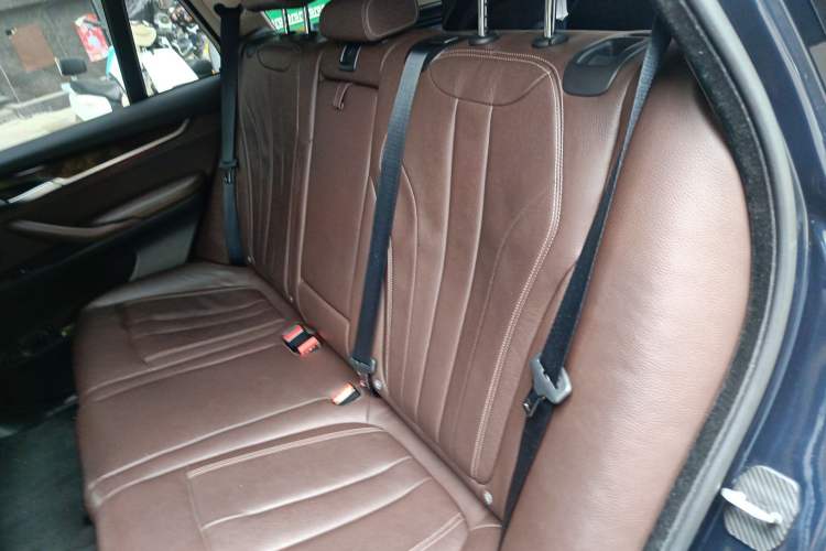 Used BMW X5 2015 xDrive28i
