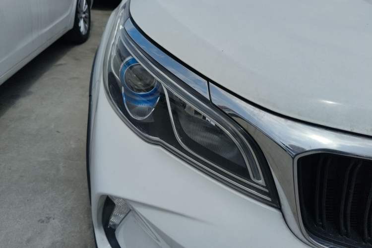 Used Geely Auto Vision X3 2021 PRO 1.5L CVT Deluxe Model Exterior 1