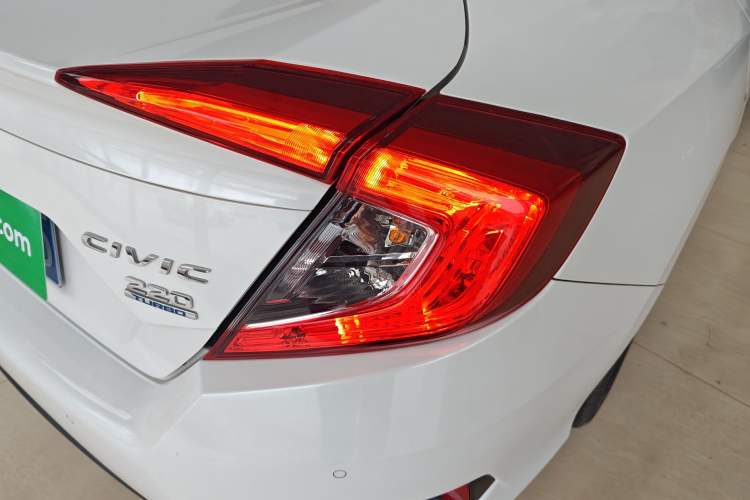 Used Honda Civic 2019 220TURBO CVT Dynamic Edition China VI Exterior 6