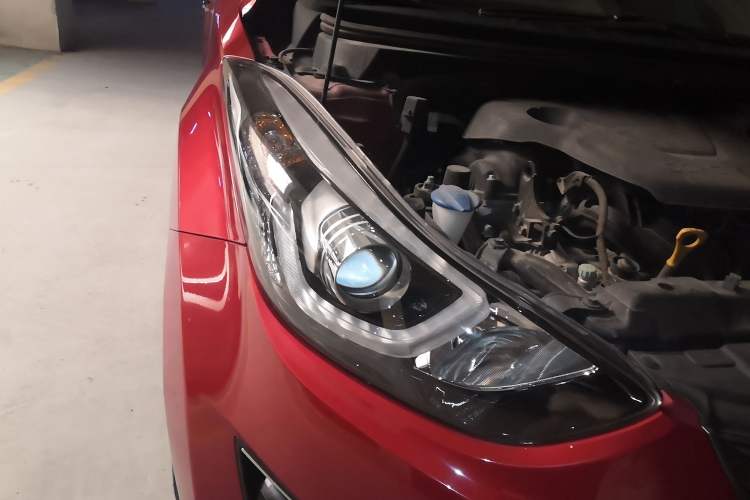 Used Hyundai Elantra (5th Generation / Langdong) 2016 1.6L Automatic Prestige Model Right Front Headlight