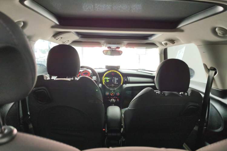 Used MINI MINI 2016 1.5T COOPER Avant-Garde