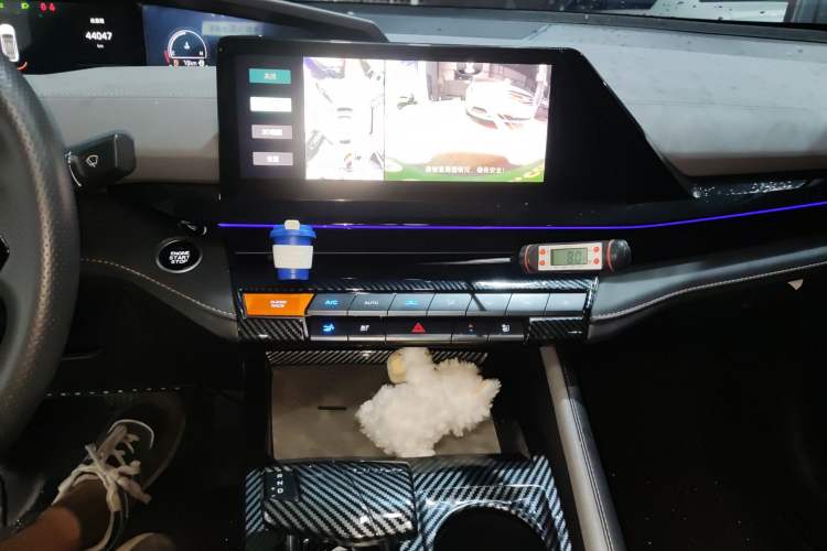 Used CHANGAN UNI-V 2022 1.5T Smart Navigation Version Audio And AC Panel