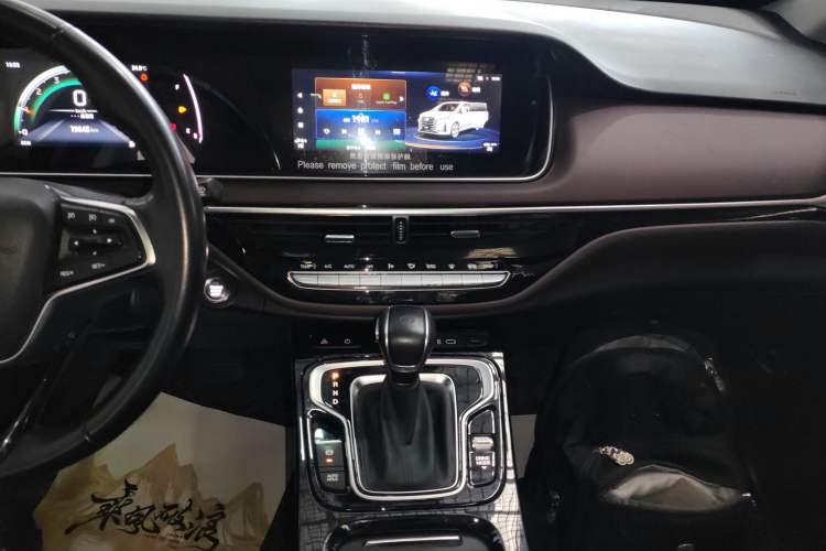 Used GAC Trumpchi M6 2023 PRO 270T DCT Luxury Edition Audio And AC Panel