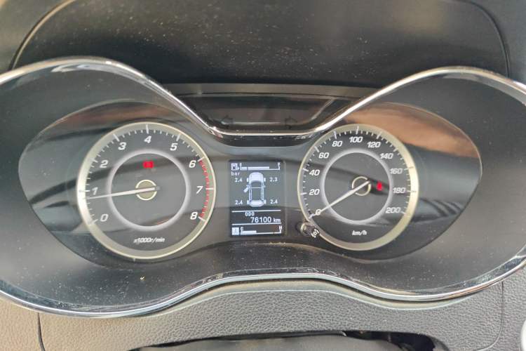 Used Baojun 560 2015 1.8L manual luxury version
