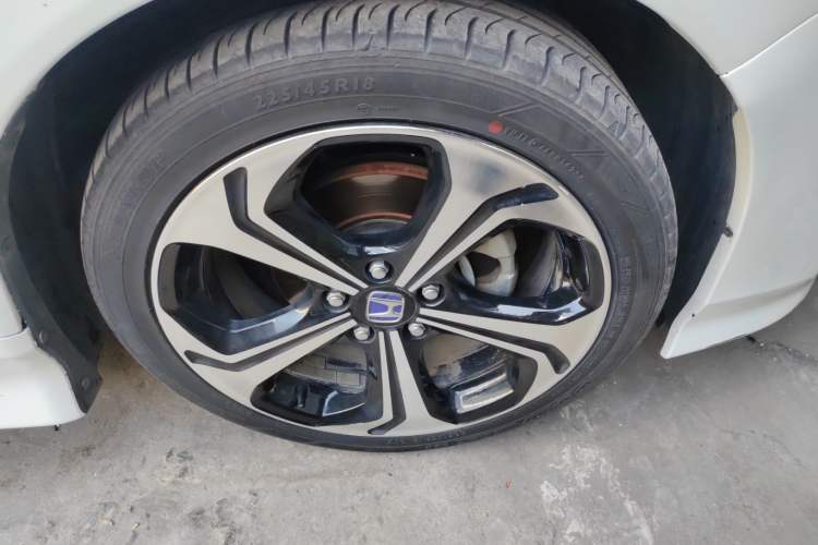 Used Honda Jade 2017 210 TURBO CVT Luxury Edition 5 Seats