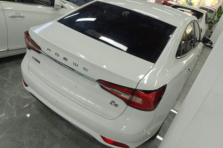 Used Roewe i5 2020 1.5L Automatic 4G Connect Luxury Flagship Edition Rear Right 45 Deg