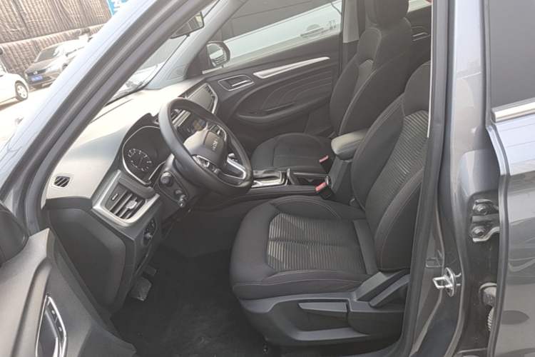 Used Roewe RX3 2021 PRO 1.6L CVT Elite Model Left Front Seat