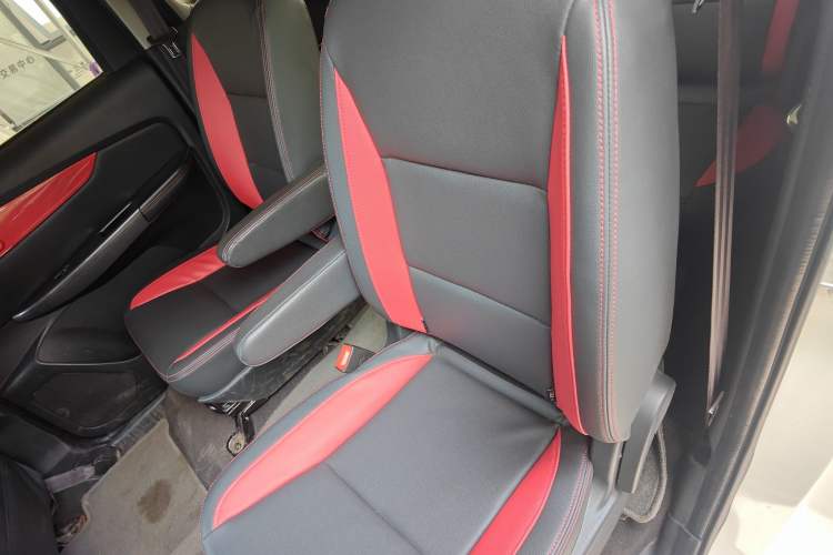 Used Foton Jiatu ix7 2016 1.5L ZhiZun Model