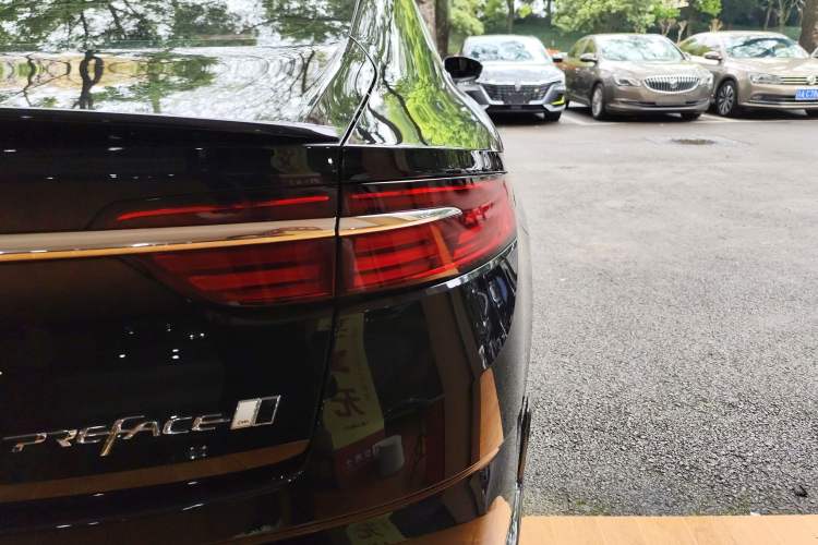 Used Geely Auto Preface 2025 Dongfang Yao 1.5TD Kunlun Edition
