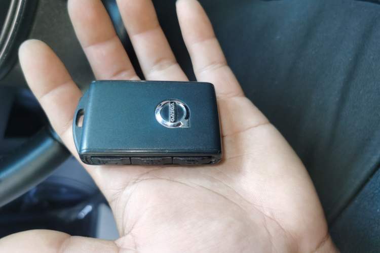 Used Volvo XC60 2019 T5 4x4 Smart Edition China V Standard
