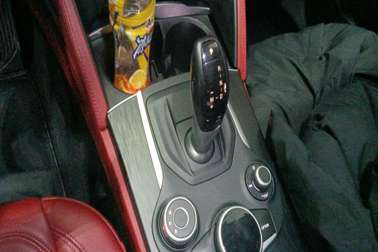 Used Alfa Romeo Stelvio 2017 2.0T 200HP Luxury Edition