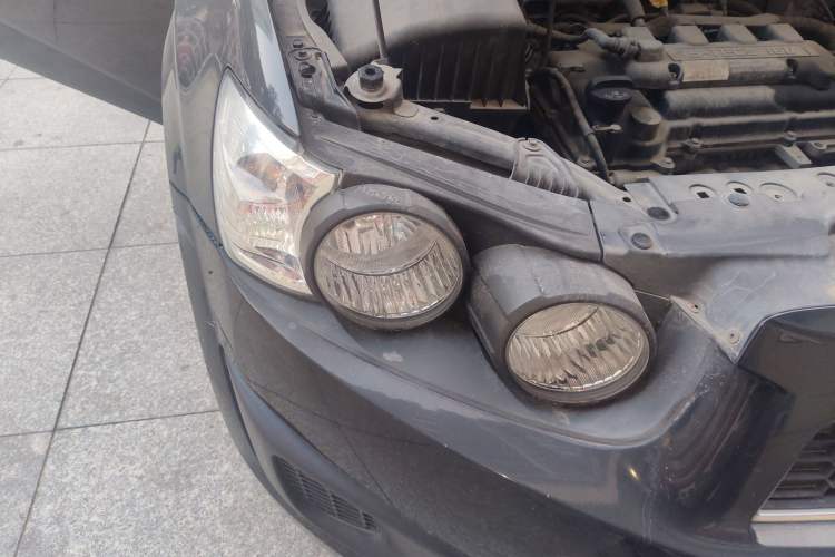 Used Chevrolet Aveo Sonic 2011 Sedan 1.4L MT SL