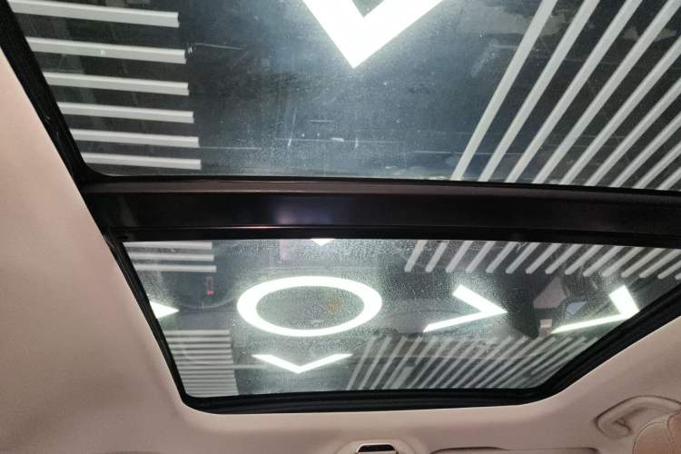 Used Geely Auto Emgrand X7 Sport 2020 1.8TD DCT Zhi Ling PRO Headliner