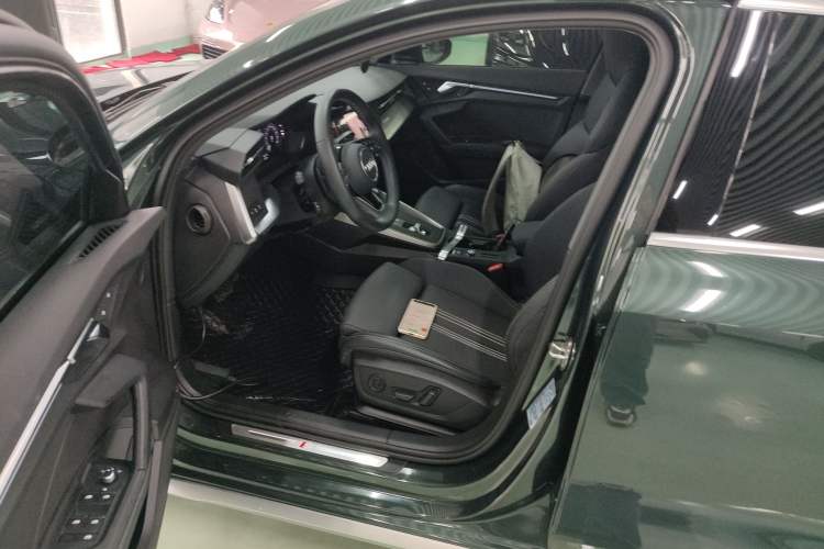 Used Audi A3 2024 Sportback 35 TFSI Fashionable Sports Model
