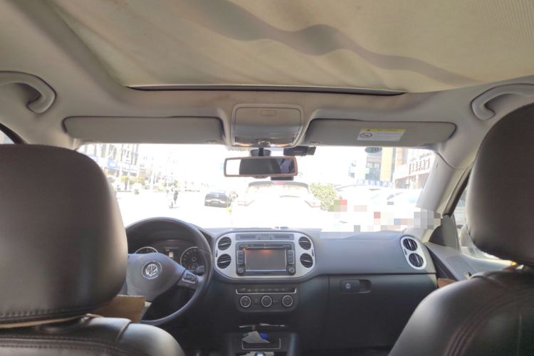 Used Volkswagen Tiguan 2015 1.8TSI Automatic Two-Wheel Drive Comfort Edition Headliner