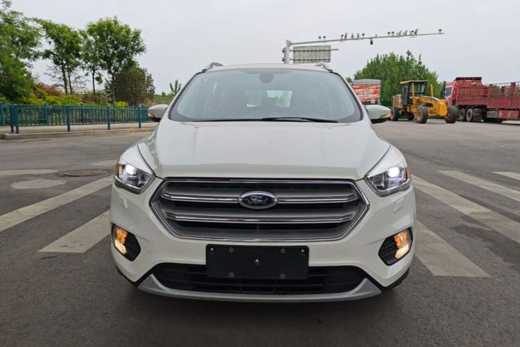 Used Ford Kuga 2018 Facelifted EcoBoost 180 Two-Wheel Drive Luxury Wing Edition Front