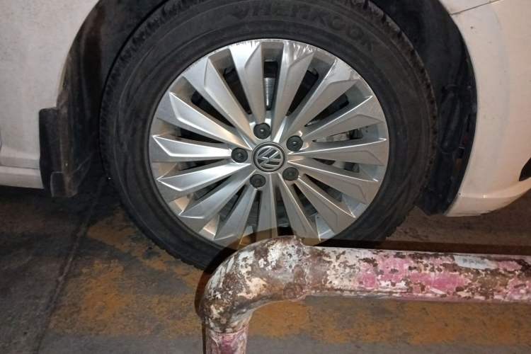 Used Volkswagen Lavida 2019 1.5L Automatic Comfort Edition China VI Standard Right Front Wheel Hub