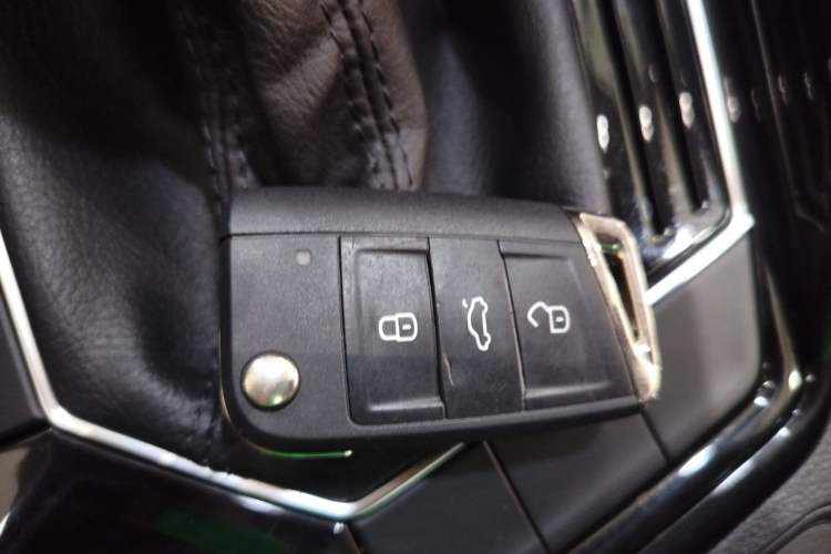 Used Volkswagen Tayron 2020 280TSI Two-Wheel Drive Luxury Connect Edition