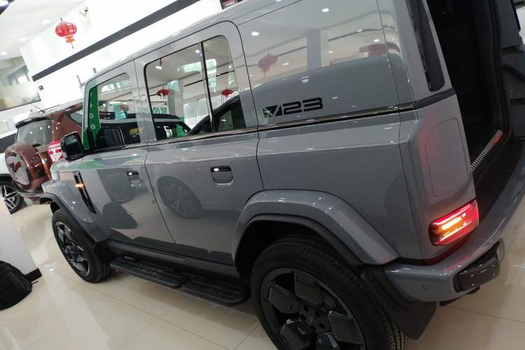 Used iCAR V23 2025 501 Four-Wheel Drive Intelligent Driving Version
