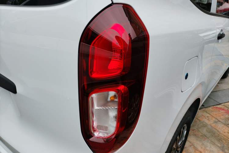 Used Wuling Hongguang New Energy 2025 Extended-Range Hybrid 50 km Utility Version