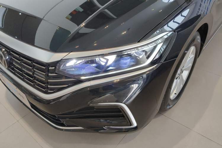 Used Volkswagen Passat New Energy 2025 430 PHEV Hybrid Business Edition Left Front Headlight