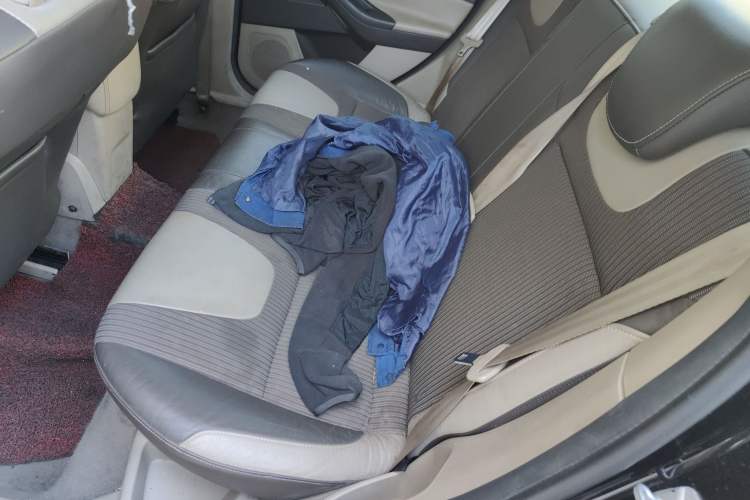 Used Ford Focus 2012 Sedan 1.6L Automatic Fashion Edition
