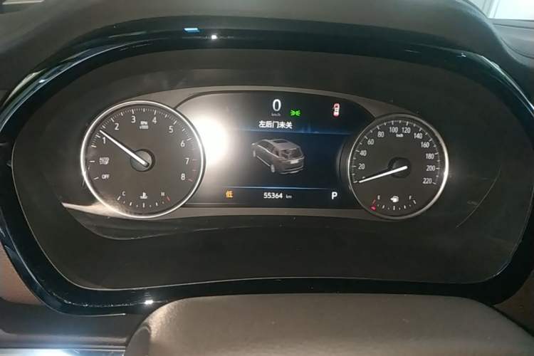 Used Buick GL8 2023 Land Executive Class Smart Enjoyment Model
