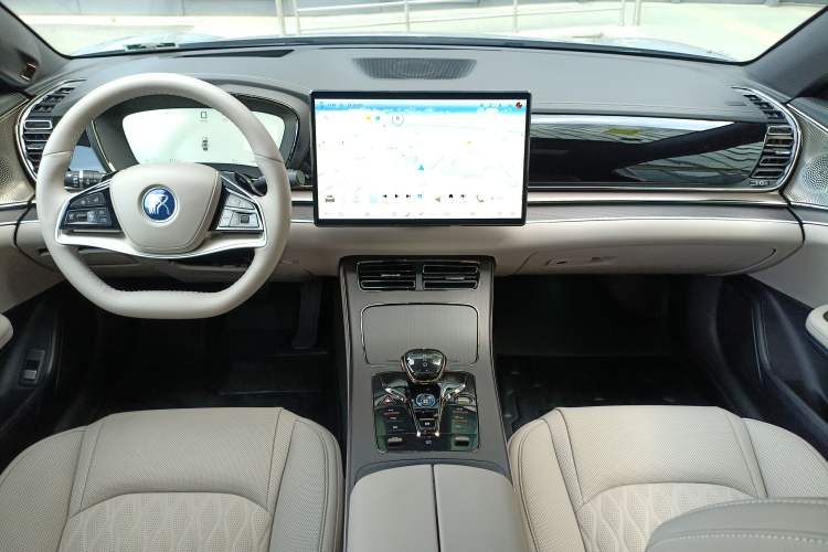 Used BYD Han 2025 EV with 701 km of Laser Radar-Enabled Intelligent Driving