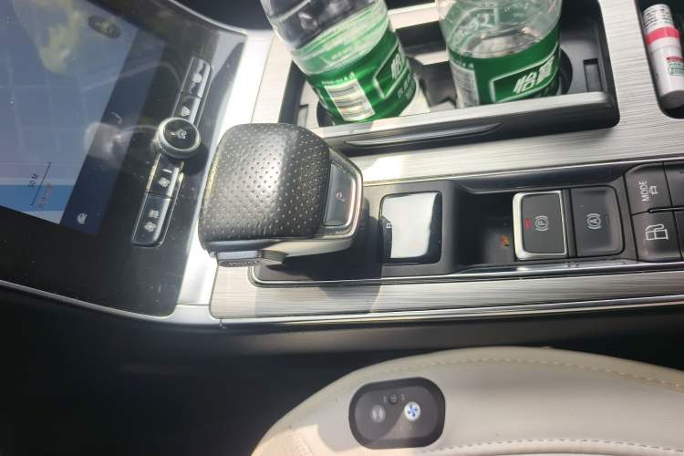 Used Roewe RX5 New Energy 2020 ePLUS National Trend Ronglin Luxury Edition Gear Lever