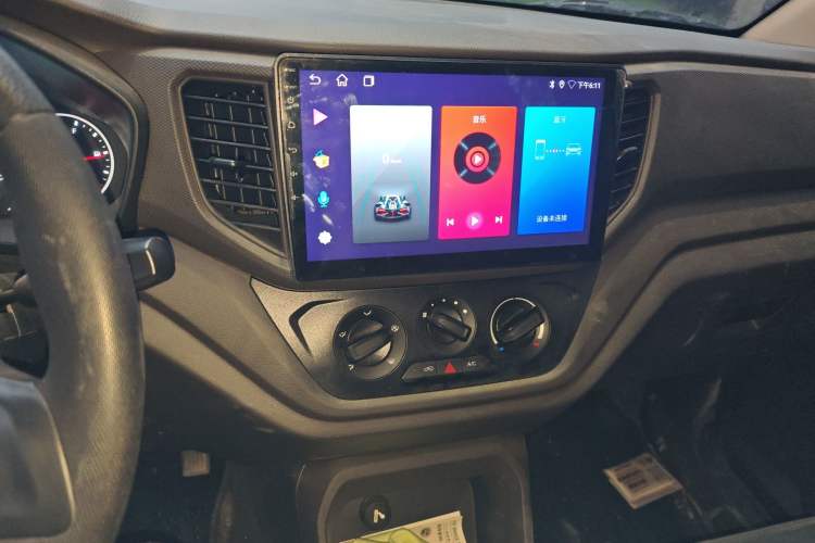 Used Wuling Hongguang V 2022 1.5L Enjoy Edition Electric-Powered LAR Audio And AC Panel