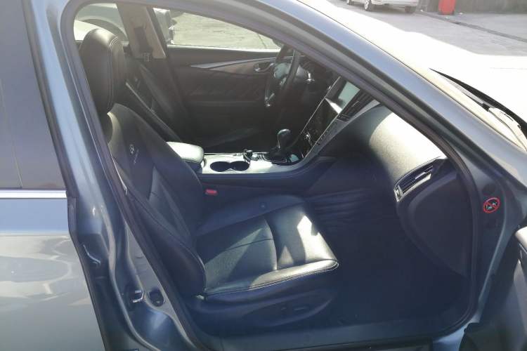 Used Infiniti Q50 2014 2.0T Luxury Edition