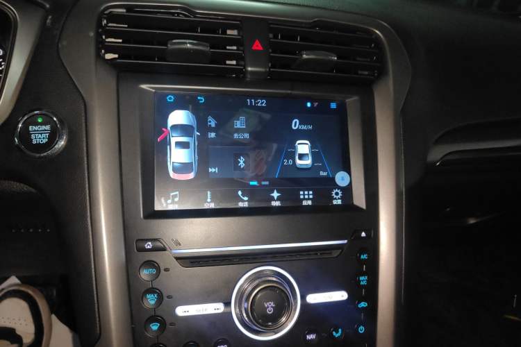 Used Ford Mondeo 2018 EcoBoost 180 Smart Control Fashion Model China V Standard Audio And AC Panel