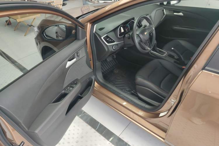 Used Chevrolet Cavalier 2018 320 Automatic Enjoyment Sunroof Edition
