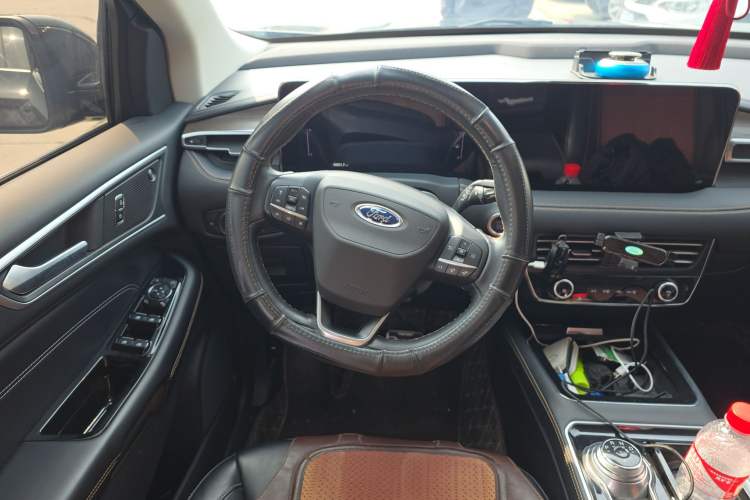 Used Ford Edge 2021 Facelifted PLUS EcoBoost 245 Two-Wheel Drive XLT 7-Seater
