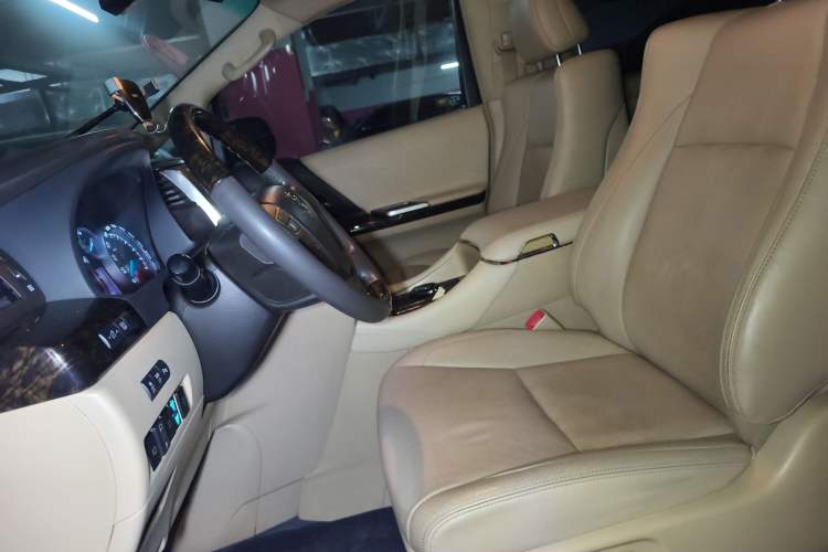 Used Toyota Alphard 2011 3.5L Luxury Edition