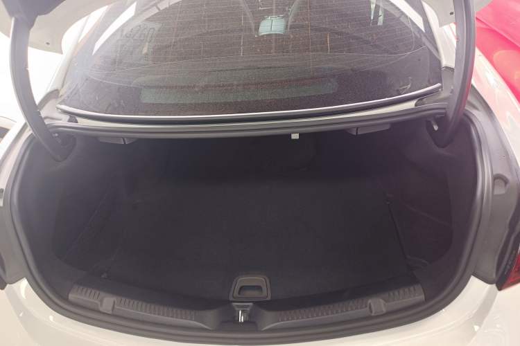 Used Mercedes-Benz E-Class 2021 E 260 Coupe Trunk